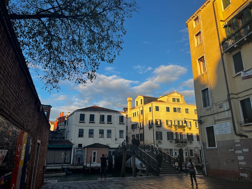 Venice: Jewish Ghetto Small Group Walking Tour - Campo San Geremia to Cannaregio, your orientation walk in 30 minutes