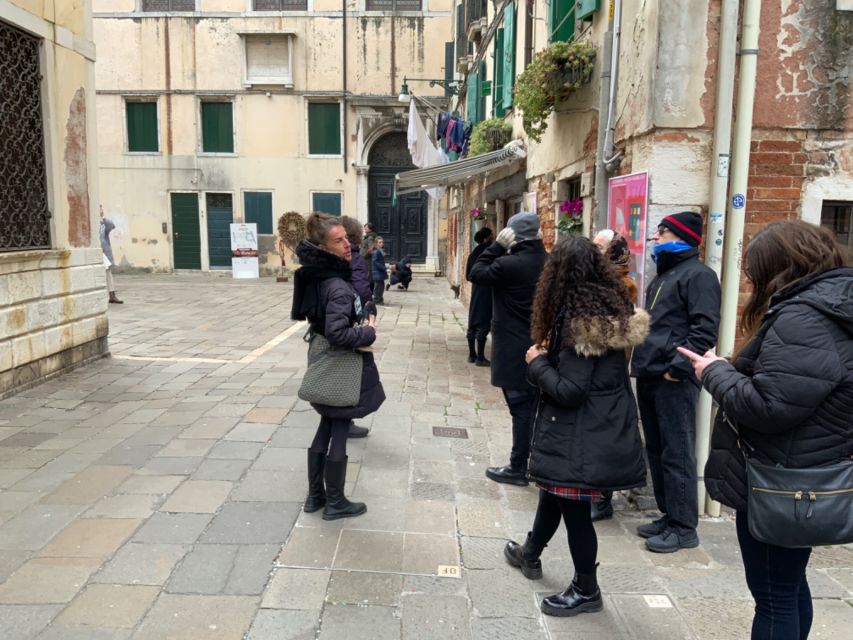 Venice: Jewish Ghetto Walking Tour with Synagogue Visits - Campo del Ghetto Nuovo and small squares: where daily life would have happened