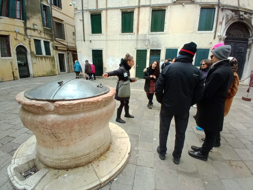 Venice: Jewish Ghetto Walking Tour with Synagogue Visits - Guide quality: why names like Claire, Carla, and Sylvia matter