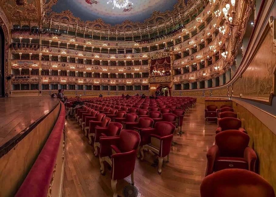 Venice: La Fenice Theater Tour - First impression: the modest exterior, then the chandelier shock