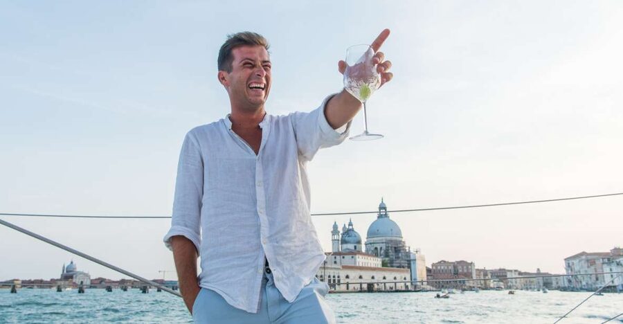 Venice: Lagoon Catamaran Cruise with Music and Drinks - Meeting at Riva dei Sette Martiri, and how not to miss the boat