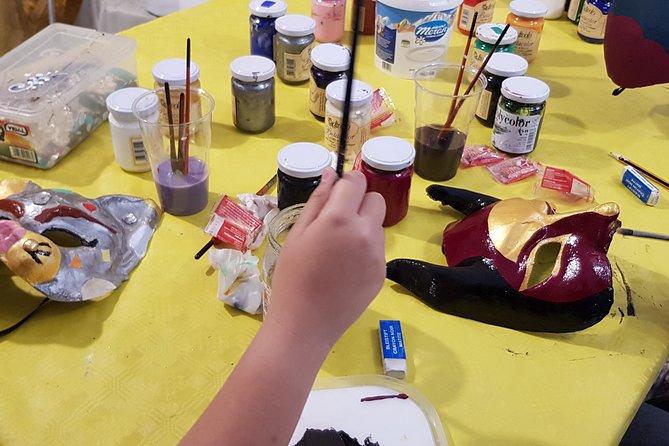 Venice Mask Workshop Class - The instructor and what you learn while you paint