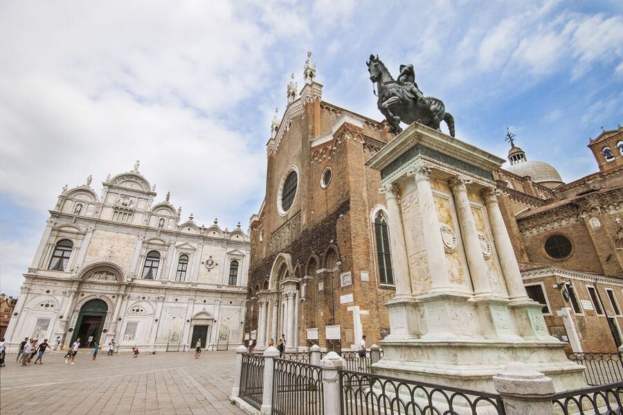Venice: Morning Walking Tour - St Mark’s Square area: Basilica, Doge’s Palace, and Procuratie from the street