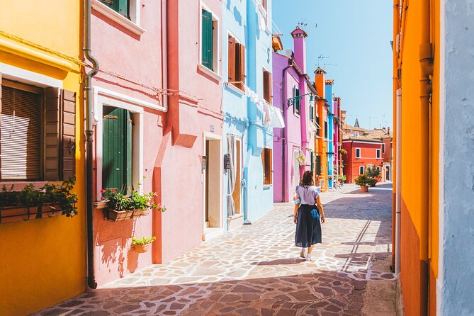 Venice: Murano & Burano Islands Tour with Optional Torcello Stop - Burano colorful houses: where your free time turns into photos and calm walking