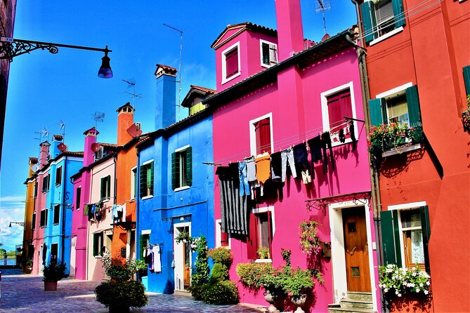 Venice: Murano & Burano Islands Tour with Optional Torcello Stop - The lagoon cruise: the tour voice, the view window, and expectations