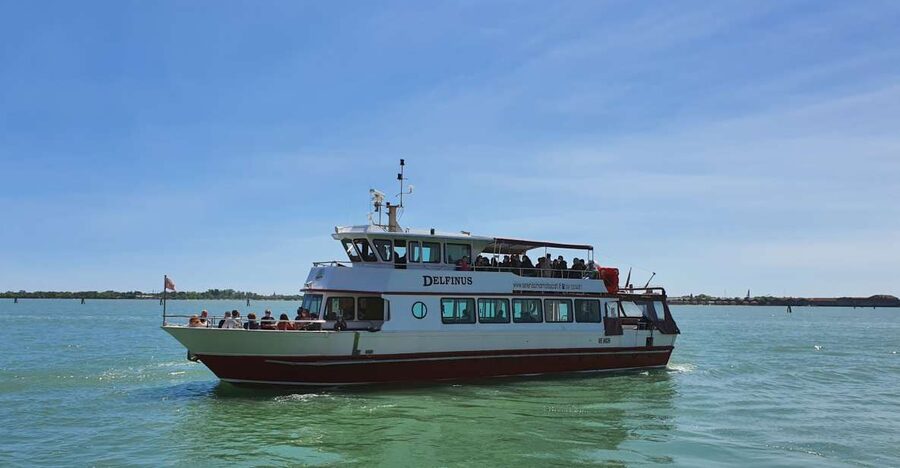 Venice: Murano & Burano Panoramic Boat Tour w/ Glassblowing - Meeting at the Danieli Excelsior corner, then a quick walk to the boat