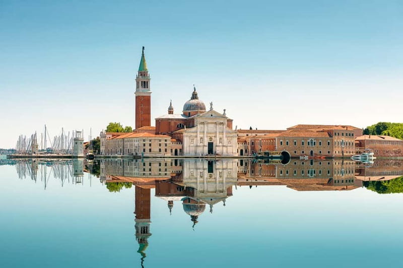 Venice: Murano, Burano & Torcello Boat Tour - Using Murano free time well, without turning it into shopping pressure