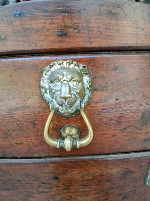 Venice Mystery Hunt - Guided Tour with Kids - Where you meet by the winged lion column