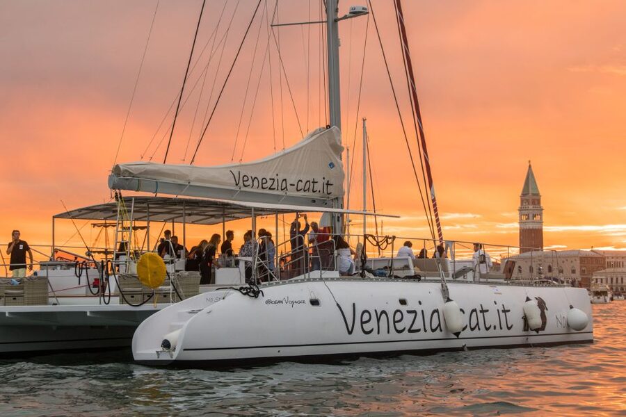 Venice: Night Catamaran Cruise of the Lagoon - Is $71 Worth It? Drinks, Music, and the Optional Light Dinner