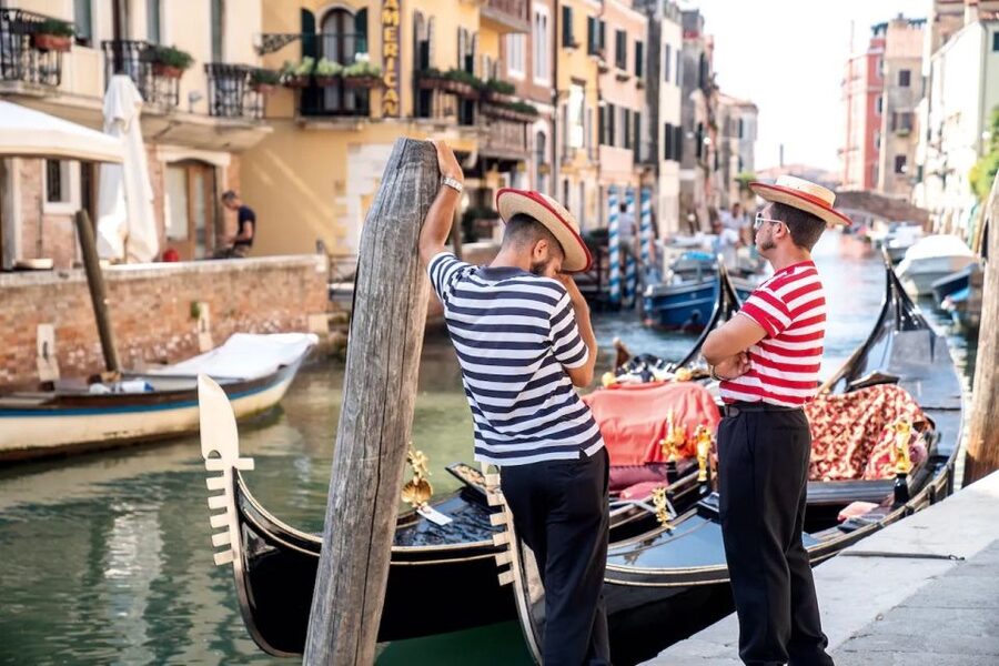 Venice: Off the Beaten Path Private Gondola Ride - What You Learn From Your Gondolier (and Why It Changes the Ride)