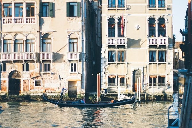Venice Off the Beaten Path: Private Tour in Venice with a Local - Gondola Yards, the Squero, and Gondoliers Traditions