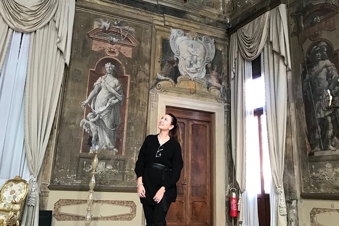 Venice Off the Beaten Path: Private Tour in Venice with a Local - Before You Go: Shoes, Weather, and the €5 Access Fee