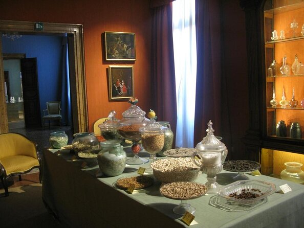 Venice Palazzo Mocenigo: History of Textile, Costume and Perfume - Key Points You Should Know Before You Go
