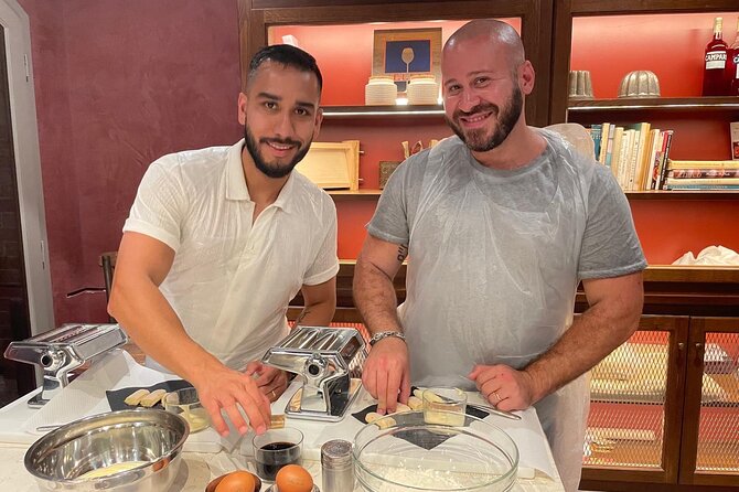 Venice: Pasta and Tiramisu Cooking Class - Meeting Point and Timing: Showing Up Without Stress