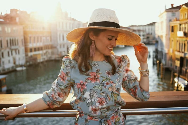 Venice: Photoshoot at The Grand Canal & Rialto Bridge - A private Venice photoshoot that actually feels like Venice