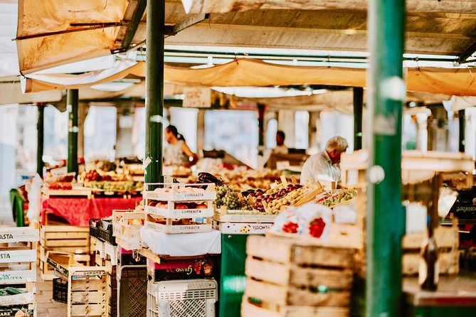 Venice: Private Aperitif & Cicchetti tasting and walking tour - Price and value: what $397.36 per person really buys