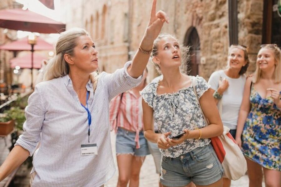 Venice : Private Custom Walking Tour With A Local Guide - The pace reality check: expect walking and plan your comfort