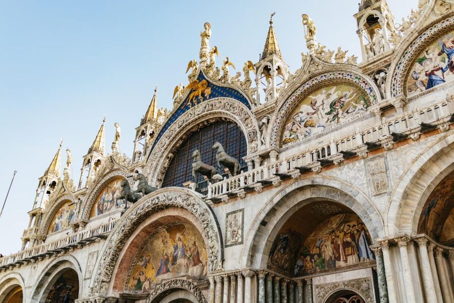 Venice: Private Entry Doge Palace & St. Mark Terraces Tour - The Bridge of Sighs: why that nickname still hits hard