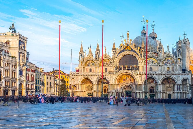 Venice Private Gondola Ride: Explore Hidden Canals and Sights - Gondoliers and the ride experience: what the reviews suggest