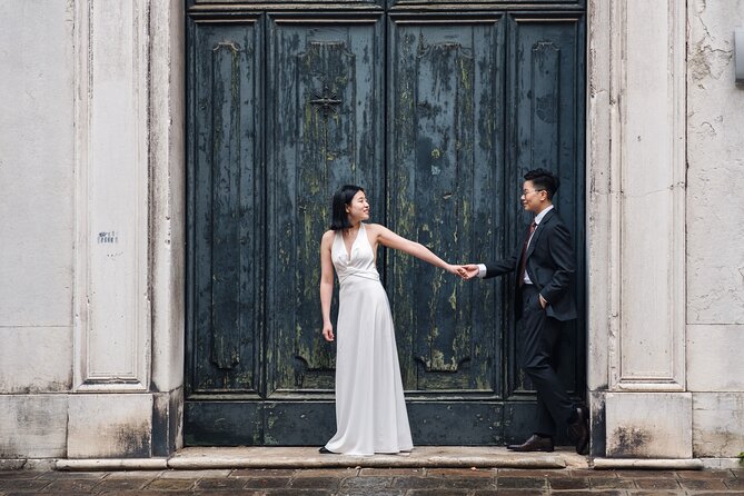 Venice Professional Photoshoot (up to 6 people included) - St. Mark’s Basilica Photos, and How to Look Natural at a Landmark