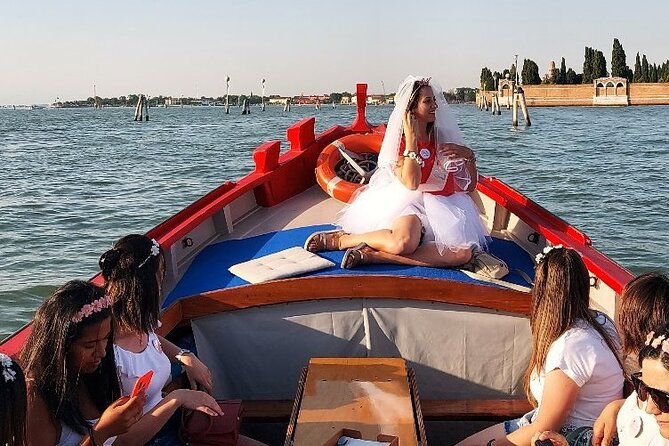 Venice: Relaxing Sunset Ride aboard old fishing boat - What I’d pack for a Venice sunset on the water