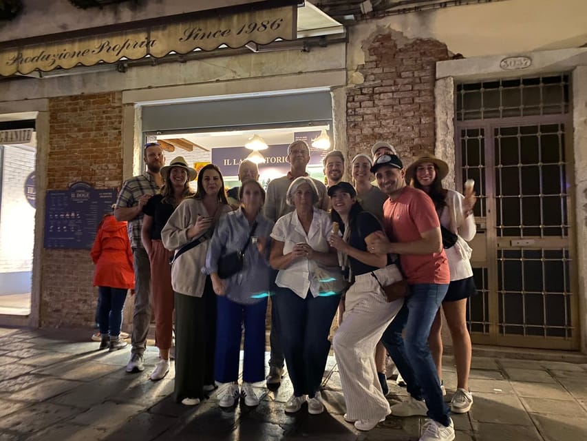 Venice: Rialto Area Street Food Tour and Sightseeing - Gelato and the Art of Finishing Sweet