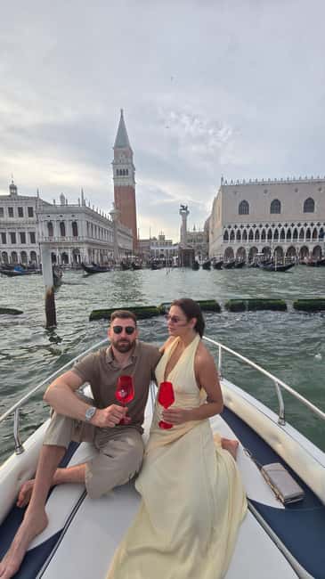 Venice: Romantic sunset cruise on the Venice lagoon - Sunset aperitif and the privacy factor for proposals
