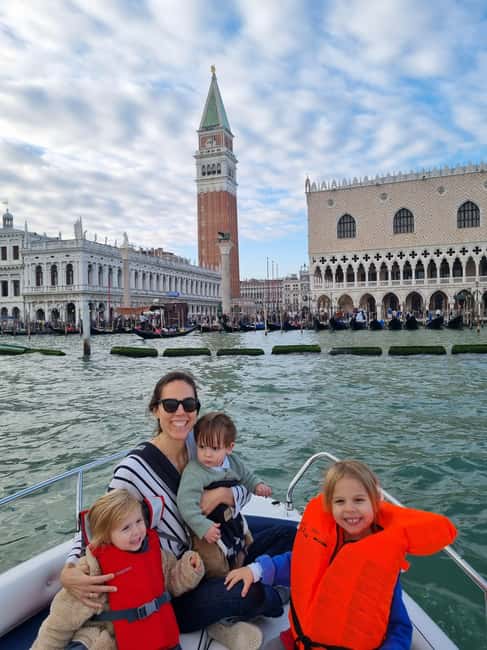 Venice: Romantic sunset cruise on the Venice lagoon - Meeting at Fondamenta Bonlini and finding the Brube boat