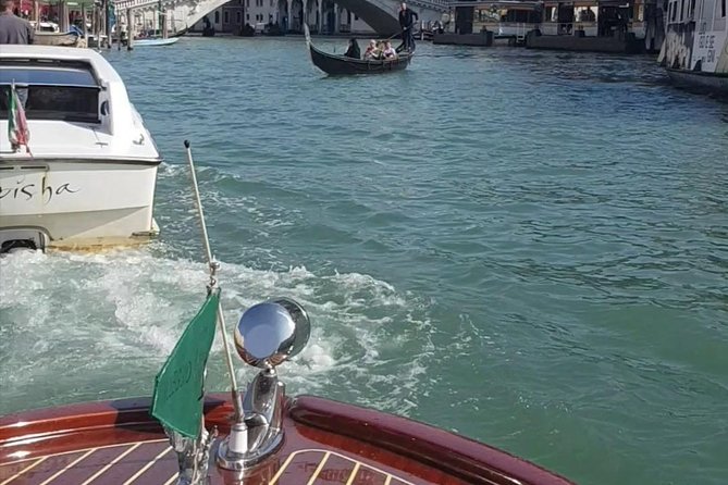 Venice S.Lucia Station to Venice Hotels or viceversa - Getting dropped at your hotel, the Venice water-side way