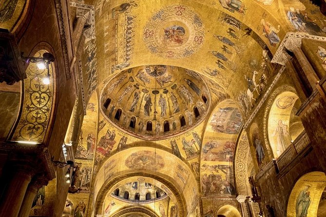 Venice Saint Mark's Basilica and gondola tour in the morning - Entering St. Mark’s Basilica: what the guided visit actually covers