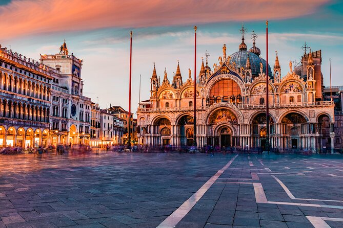 Venice Saint Mark's Basilica Guided Tour with Priority Access - Inside St Mark’s Basilica: golden mosaics and a guided route with set time