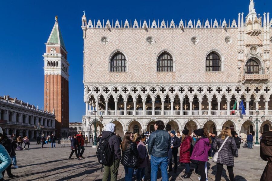 Venice: San Marco to Rialto Walk & Spritz Like a Local - Optional Palazzo Fortuny upgrade: Gothic architecture plus a canal-facing perspective