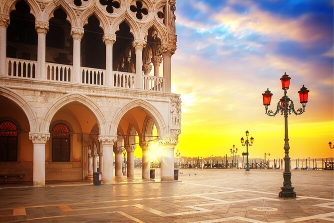 Venice Scavenger Hunt and Best Landmarks Self-Guided Tour - A Self-Guided Venice Hunt With the World City Trail App