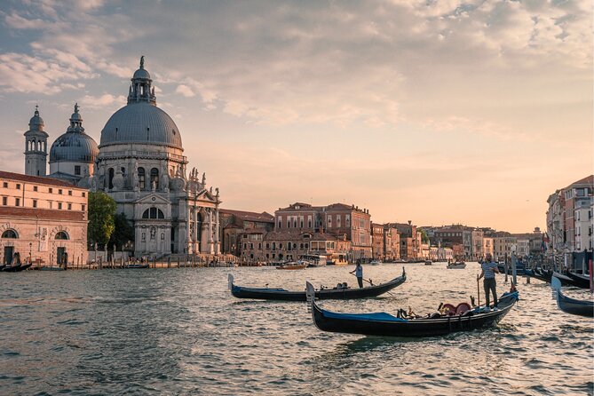 Venice Scavenger Hunt and Best Landmarks Self-Guided Tour - Stop-by-Stop: Landmarks You Reach Through Clues