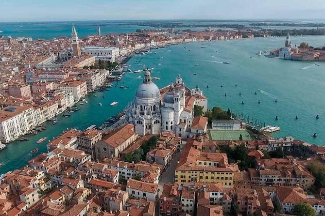 Venice Shared Arrival Transfer: Marittima Cruise Port to Central Venice - Where your luggage fit matters more than you think