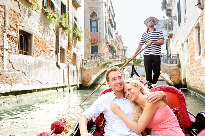 Venice Shared Gondola Ride: 30 Minutes through Grand Canal - Where You Start: Calle Larga de l’Ascension and Bacino Orseolo