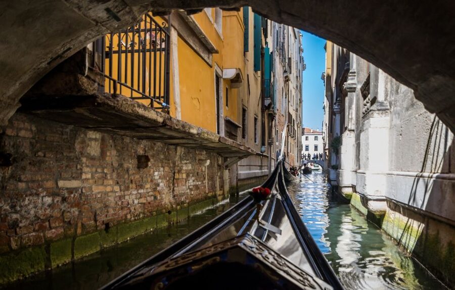 Venice: Shared Gondola Ride Across the Grand Canal - What You Actually Get On Board: Shared Seats, a Master Gondolier, and a Quiet Ride