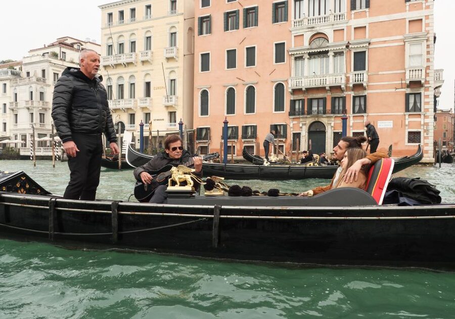 Venice: Shared Gondola Ride and Serenade - Price and Value: Why 57 Dollars Can Feel Like a Deal