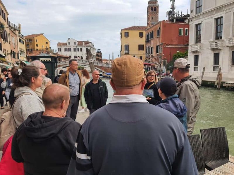 Venice: Small Group Walking Tour of Most-Famous Sites - Starting in Dorsoduro near Ca’ Foscari: a calmer Venice intro