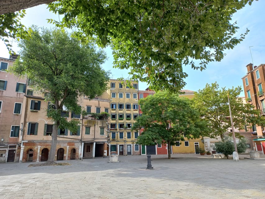 Venice Small-Group Walking Tour: Secrets & Hidden Gems - Strada Nova and Calle Varisco: finishing the thread through the city