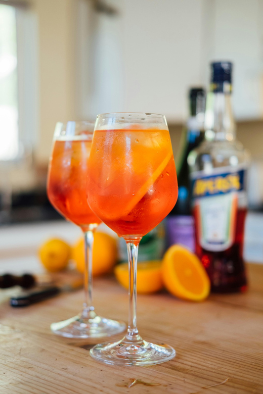 Venice: Spritz Class, How To Make Italy’s favorite Aperitivo - Walking Into Tappa Bistrot: Your Starting Point in the Right Mood