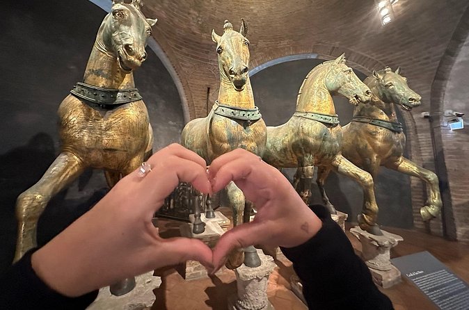 Venice' St Mark Basilica Wonders Guided Tour for Kids & Families - Dress code and access fees: the two things that can ruin your day if ignored