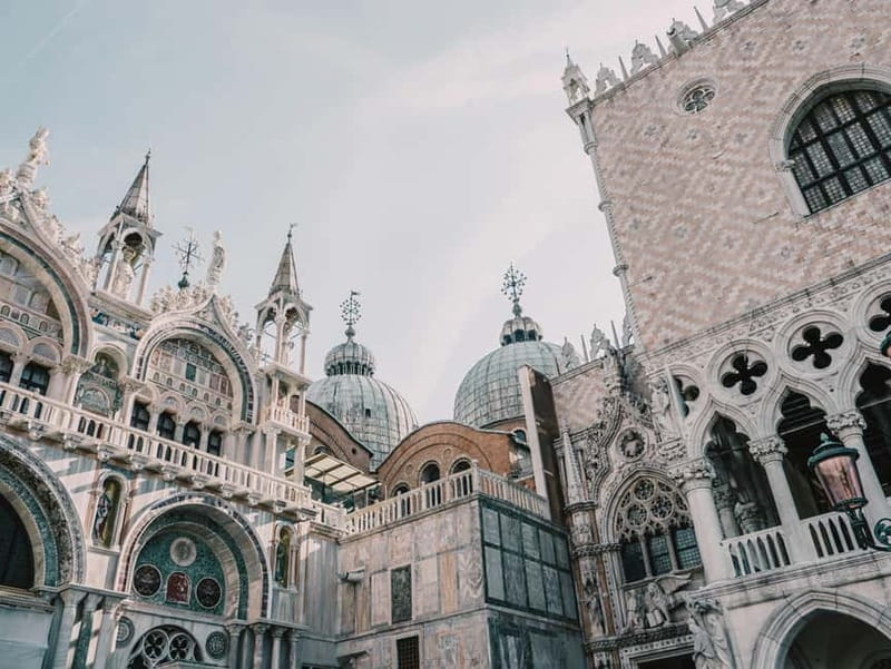 Venice: St. Mark's Basilica, Doge's Palace & Bridge of Sighs - The Bridge of Sighs and New Prisons: A Romance That Turns Dark