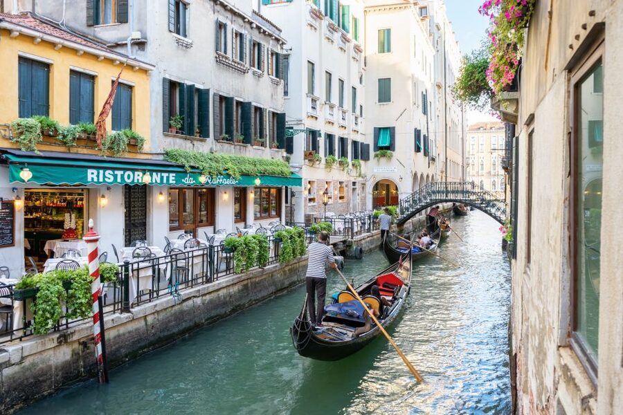 Venice: St Mark's Basilica & Gondola in the afternoon - How the pacing works in a 3-hour plan
