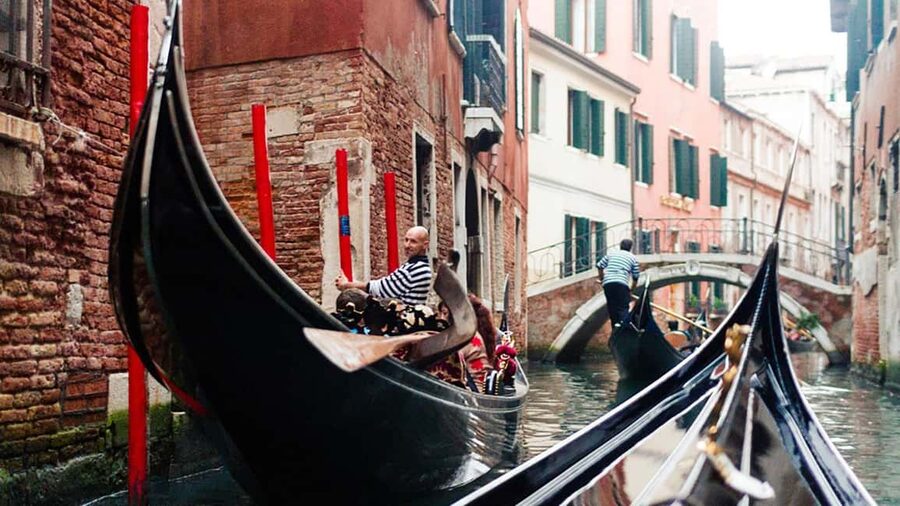 Venice: St. Mark's Basilica Guided Tour & Gondola Ride - St. Mark’s Basilica: mosaics, relics, and how the building became a story