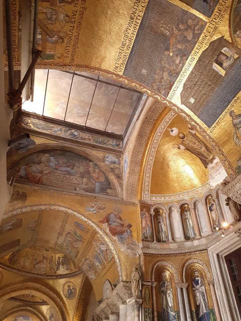 Venice: St. Mark’s Basilica Live Guided Tour - Inside St. Mark’s Basilica: Mosaics, Marble Floors, and Grand Architecture