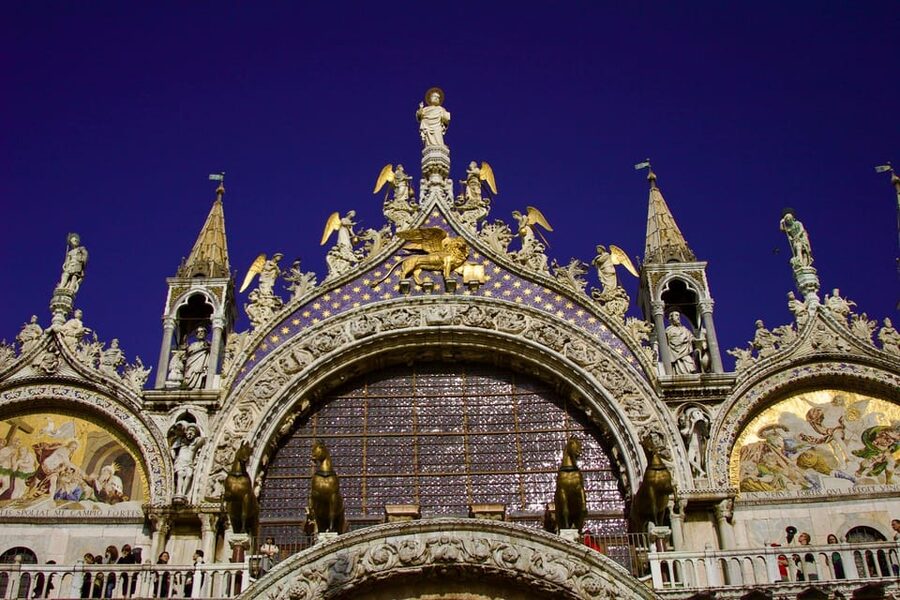 Venice: St. Mark's Basilica Ticket with Audio Guide - Dress code, prohibited items, and high tide detours