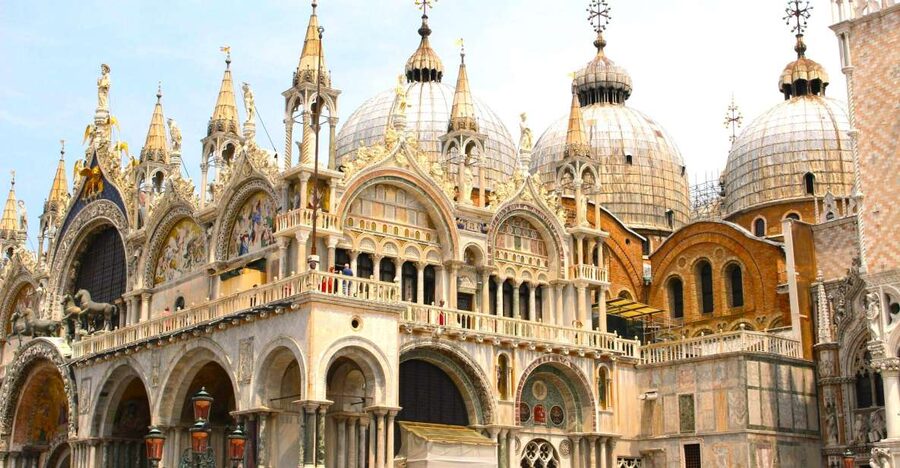 Venice: St. Mark’s Basilica Ticket with Host and Audioguide - The meet-up matters more than you think (blue Clock Tower by Bar Americano)
