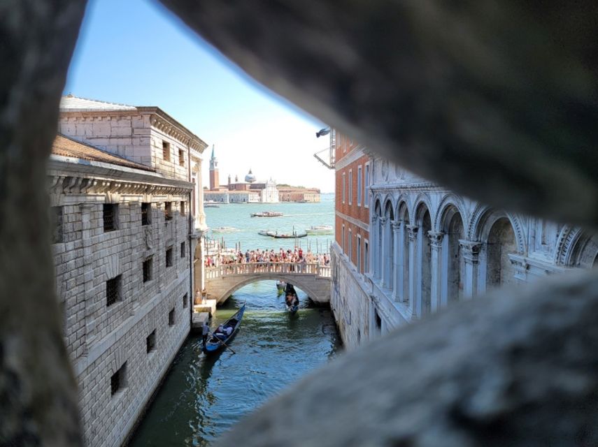 Venice: St Mark's, Doge's Palace, Murano & Burano Day Tour - St Mark’s Basilica: how the guide makes Church of Gold make sense