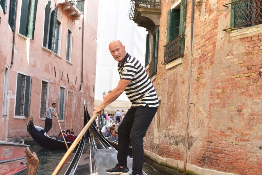 Venice: St Mark’s, Rialto & Instagrammable Gems Walking Tour - The Big Finish: Rialto Bridge and Grand Canal Panoramas